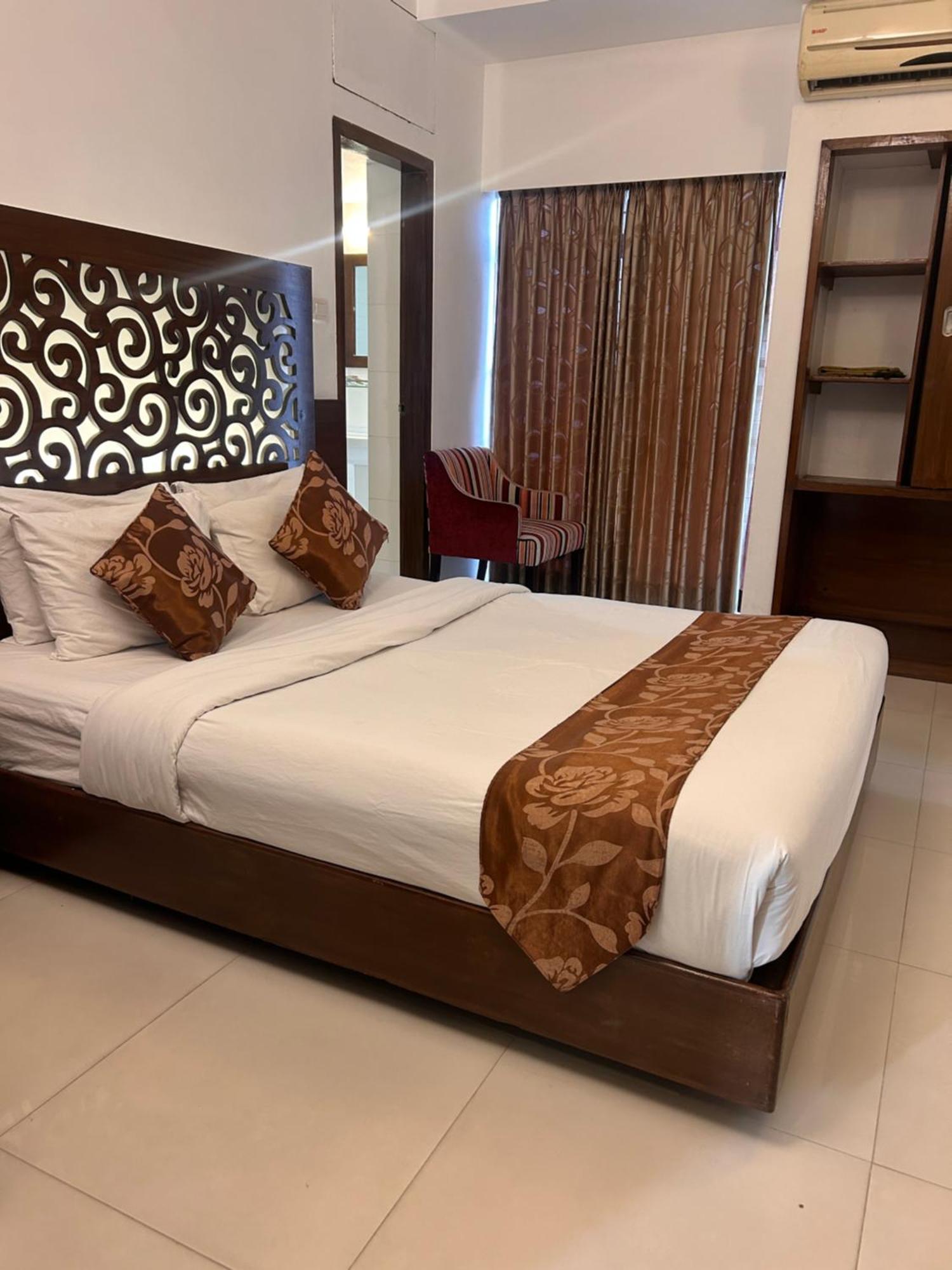 La Vista Hotel Силхет Экстерьер фото