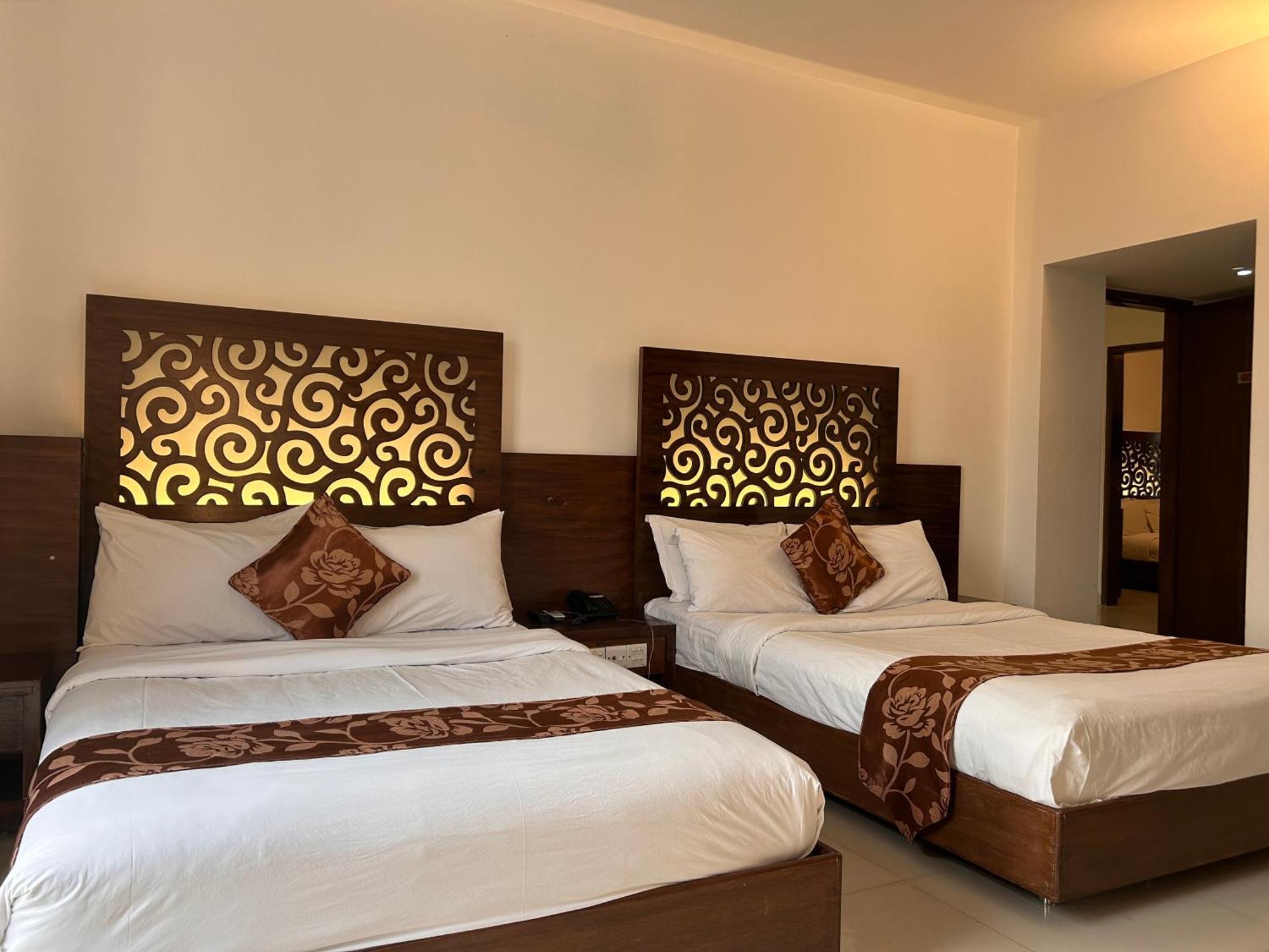 La Vista Hotel Силхет Экстерьер фото